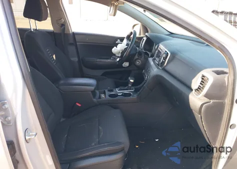 2018 Kia Sportage Lx z USA, uszkodzony, nr VIN KNDPM3AC7J7384218